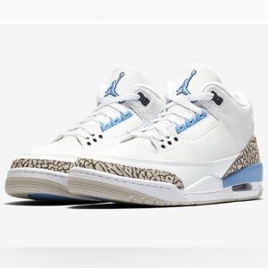 NEW Air Jordan Retro 3 UNC White Valor Blue CT8532-104 Size 10 100% Authentic